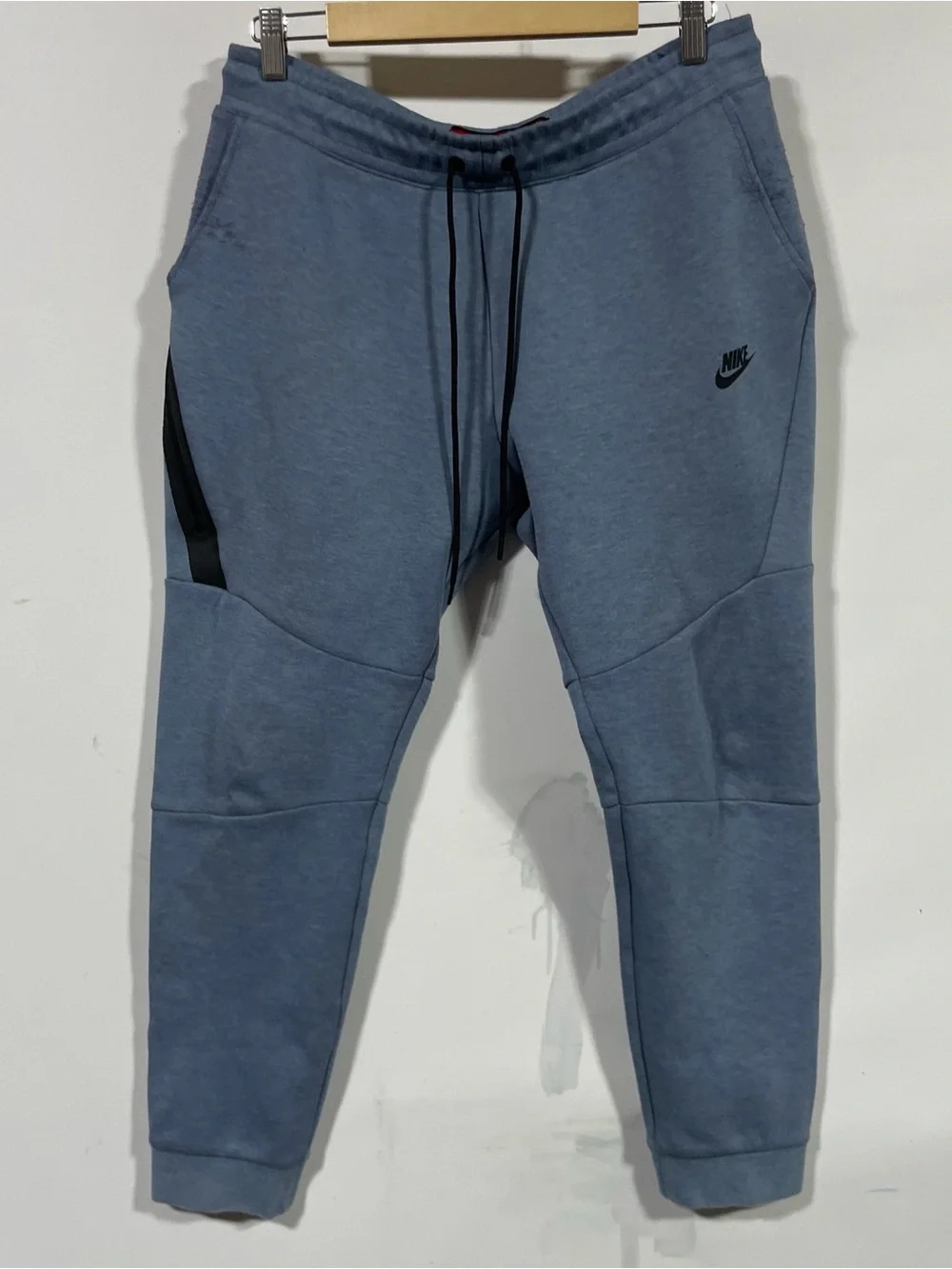 Nike Men’s Sweatpants Joggers in Light Blue with Red Label